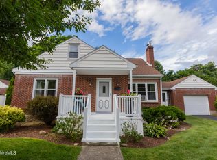 107 Sampson Pkwy, Pittsfield, MA 01201