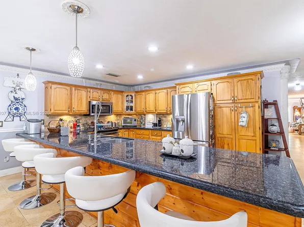 23905 SW 167th Ave, Homestead, FL 33031