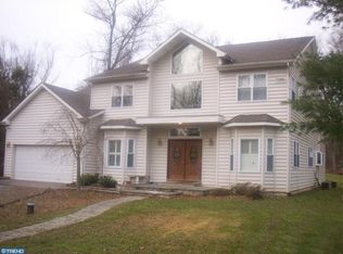 22 Diverty Rd, Pennington, NJ 08534