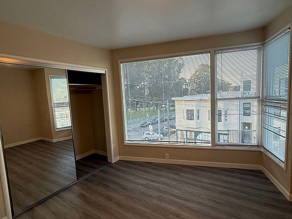 5th image of 2875 Greenwich St APT 301