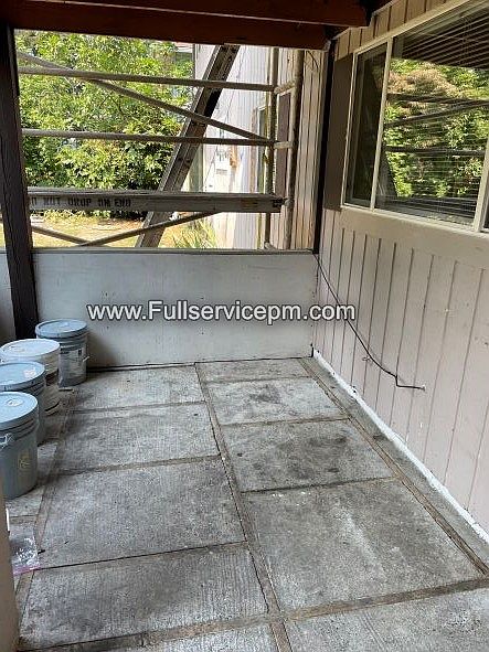 Front covered porch_08032021