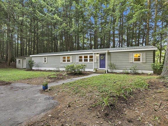 5th image of 64 Evergreen Lane