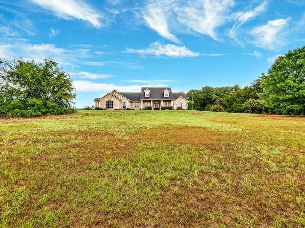 195 Big Mailbox Rd, Waco, TX 76706