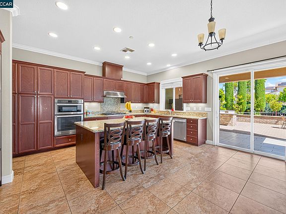 5th image of 9701 Sara Ann Ct