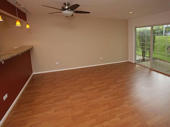 5th image of 1832 Grove Ave