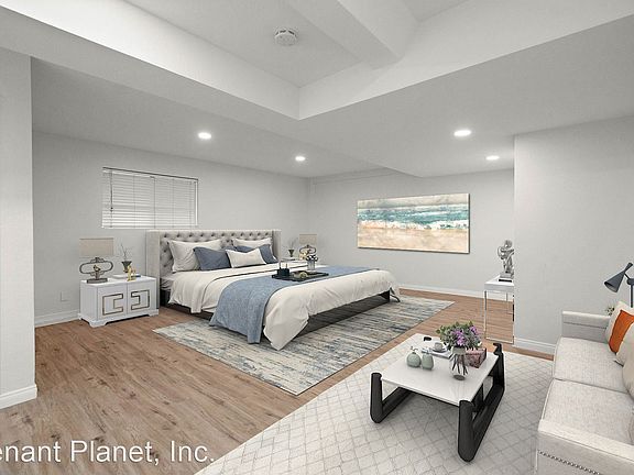 2nd image of 845 W 19th St #11057162