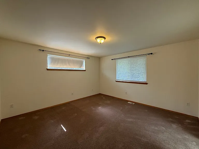 18230 28th Dr SE — Photo 33