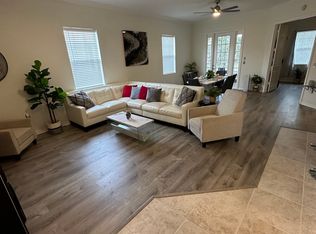 1000 Peggy Cir APT 303, Naples, FL 34113