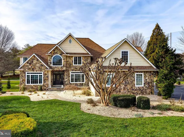 5 Excalibur Ct, Rehoboth Beach, DE 19971