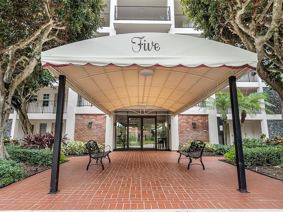 1st image of 2950 N Palm Aire Drive #206