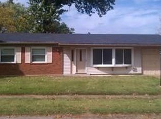 5005 Fernhill Dr, Saint Louis, MO 63128