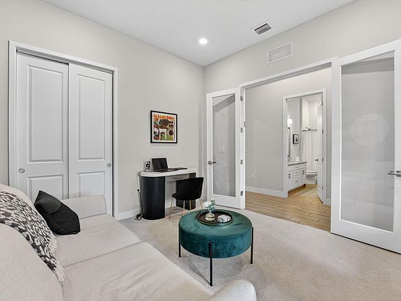 4th image of 8427 W Blue Spring Drive