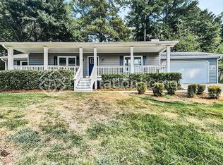 367 Summerville Dr, Lawrenceville, GA 30046