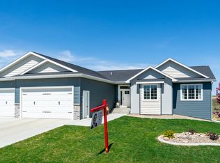 5409 Mica Dr, Bismarck, ND 58503