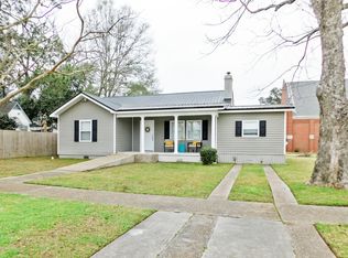 711 E Water Ave, Geneva, AL 36340