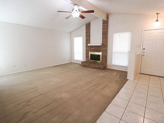 3rd image of 6214 Ridge Glade St