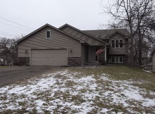 2447 Burke Ave E, North Saint Paul, MN 55109