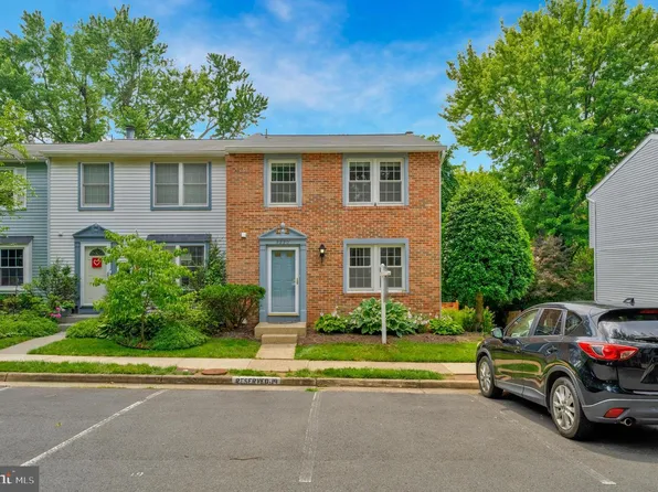 2990 Paddock Wood Ct, Oakton, VA 22124
