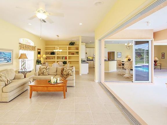 5th image of 308 Sweetwater Dr