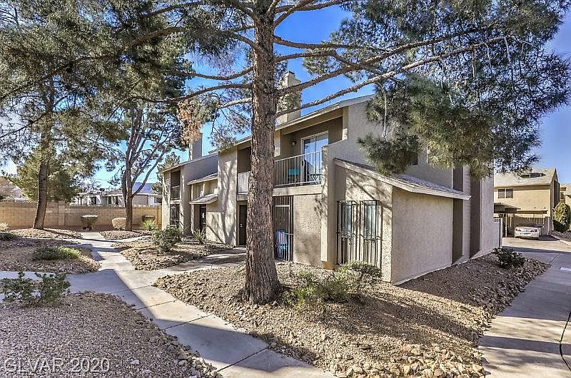 1st image of 536 Sellers Pl