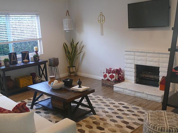 2nd image of 316 Santa Isabel Ave #B