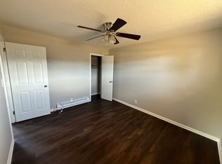 129 Airport Rd APT B, Clarksville, TN 37042