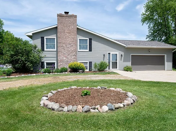 5021 E Emery Rd, Portland, MI 48875