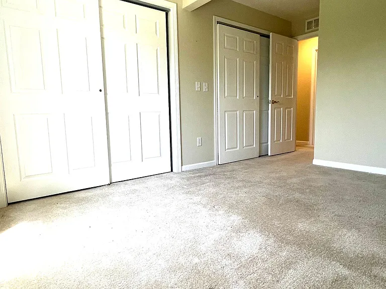 571 Ridgefield Rd — Photo 8