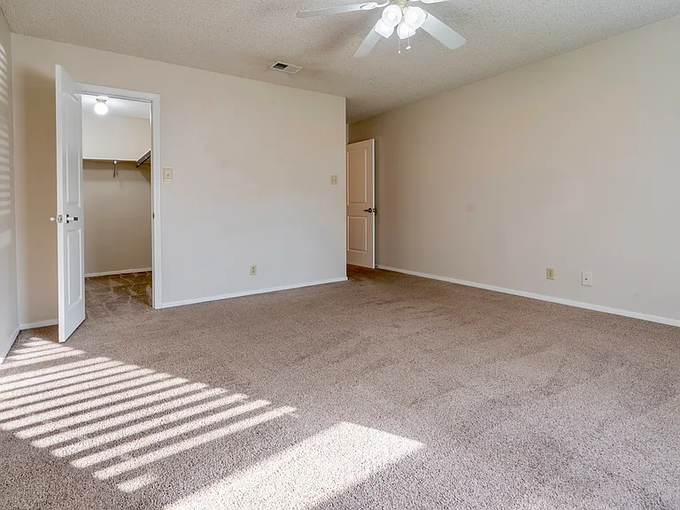 4533 Bermuda Dr — Photo 11