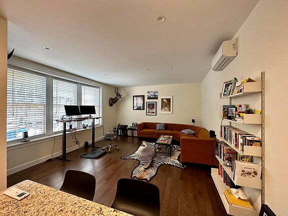 4th image of 340 S 21st St #1R