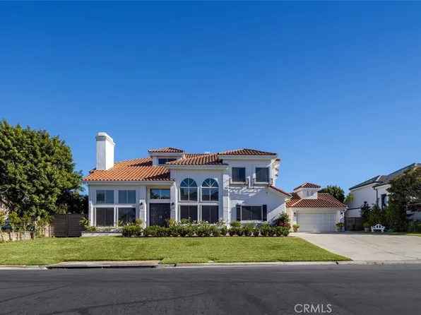6622 Horseshoe Ln, Huntington Beach, CA 92648