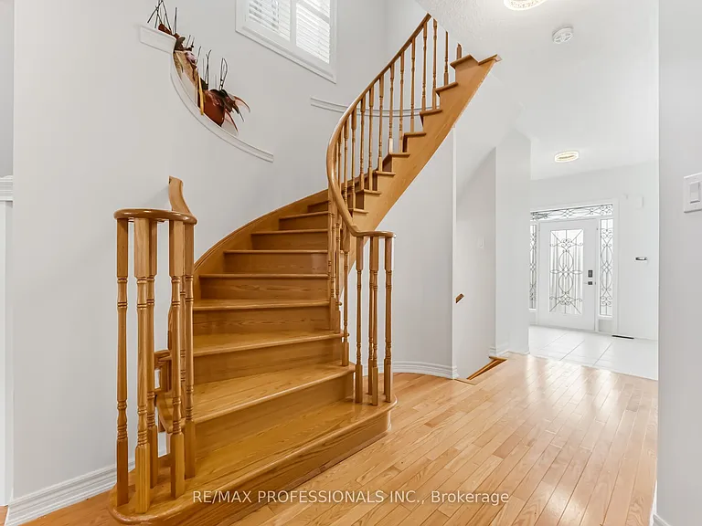525 Scott Blvd — Photo 13