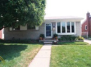 28618 Hales St, Madison Heights, MI 48071