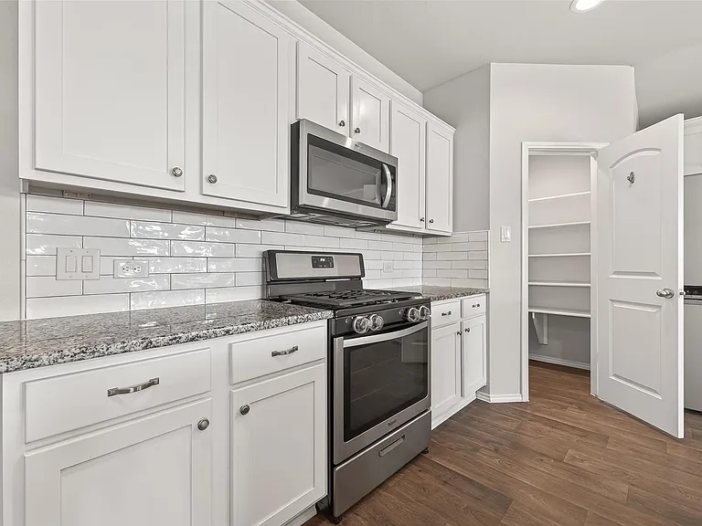 4763 Avellino Base Dr — Photo 7