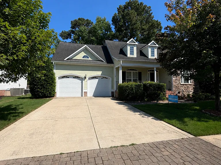 2409 Thorngrove Ct — Photo 1