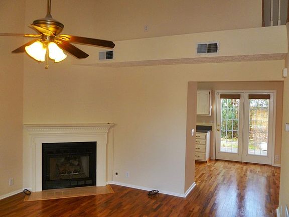 Den w/ gas log fireplace