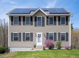 121 Green Farm Rd, New Ipswich, NH 03071