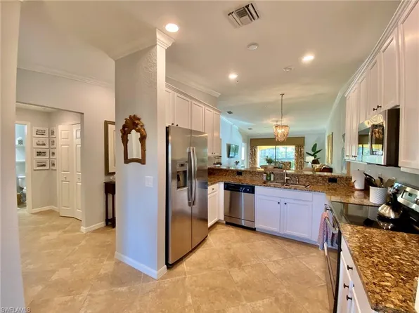 9532 Avellino Way Unit 2722, Naples, FL 34113