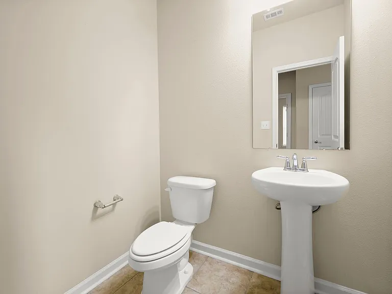 39405 Legacy Lake Dr — Photo 28