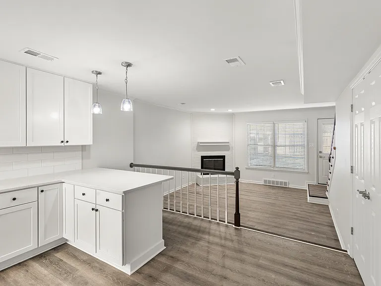 183 S Eagle Creek Dr — Photo 8