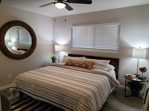 5937 E Butler Ave #4 — Photo 3