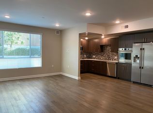 10850 Bloomfield St #305, North Hollywood, CA 91602