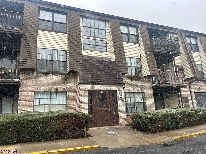1st image of 660-672 N Broad St #1C
