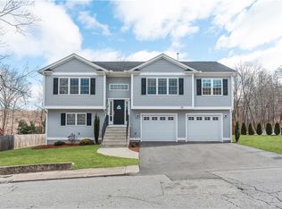 10 Cottage St, Manville, RI 02838