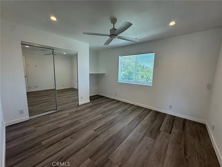 1 Cypress — Photo 5