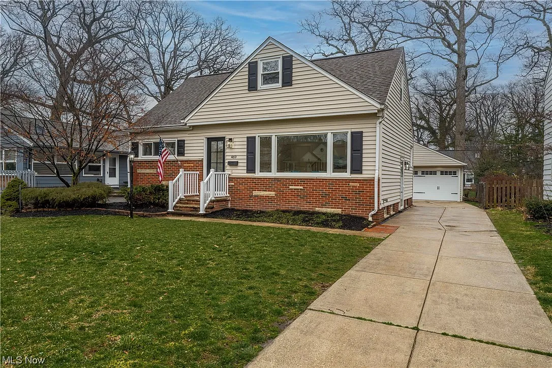 469 Oakmoor Rd photo 1