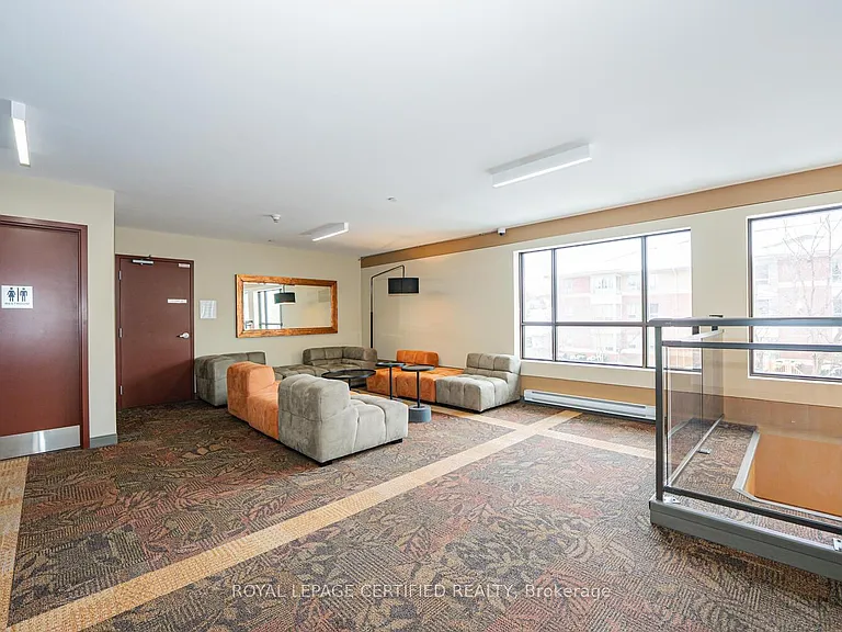 26 Wellington St #205 — Photo 9