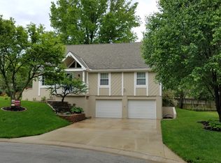 4001 SW Hidden Cove Ct, Lees Summit, MO 64082
