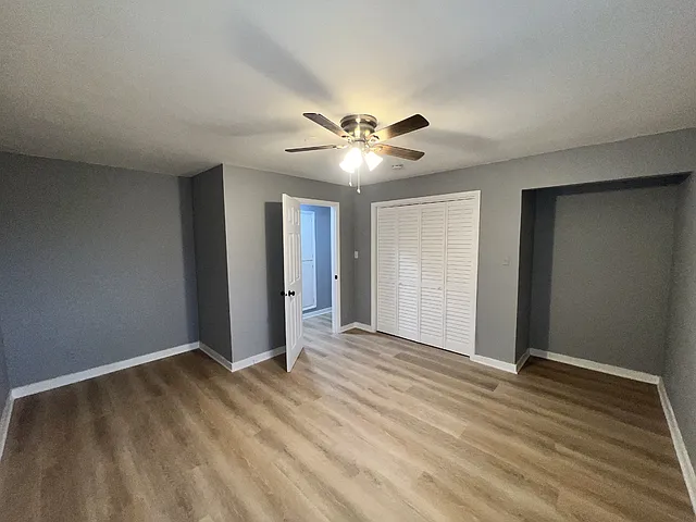 1108 E 9th St #1B — Photo 6