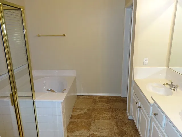 5433 Crystal Ct — Photo 8